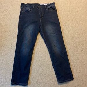 IZOD Men’s Jeans 36x32 Athletic Fit